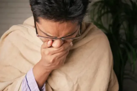 是新冠，还是感冒或流感？一文教你分清楚（感冒是内科还是外科）新冠病毒的症状与普通感冒和流感症状的区别有哪些，
